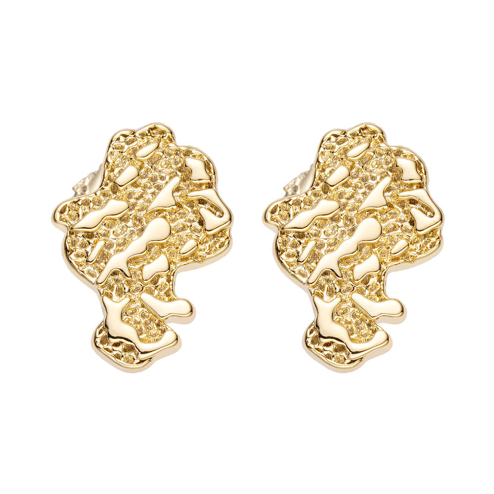 أقراط بيج دادي غير المتماثلة