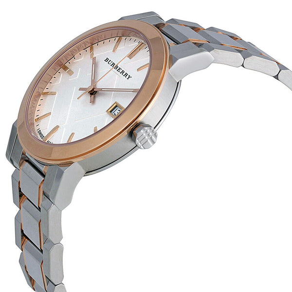 Burberry Reloj unisex de acero inoxidable en dos tonos con esfera plateada BU9006