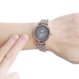 ساعة إمبوريو أرماني كوارتز ثنائية اللون بمينا رمادي للنساء AR1725