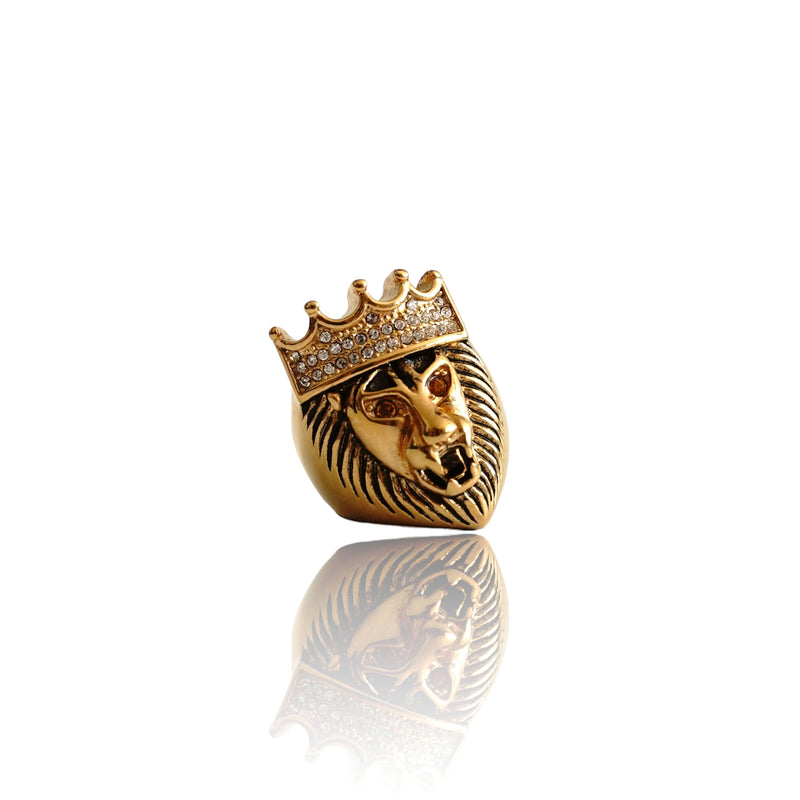 Anillo de oro con corona de pavé de cabeza de león de Big Daddy