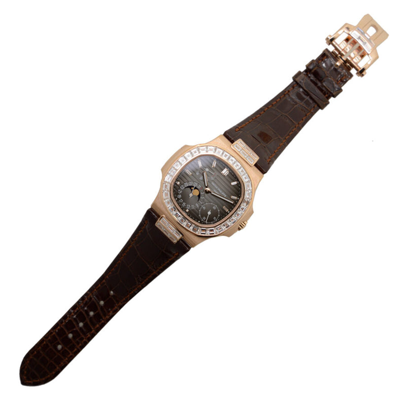 Patek Philippe NAUTILUS Black Dial Unisex Watch #5724R-001 - Watches of America #3