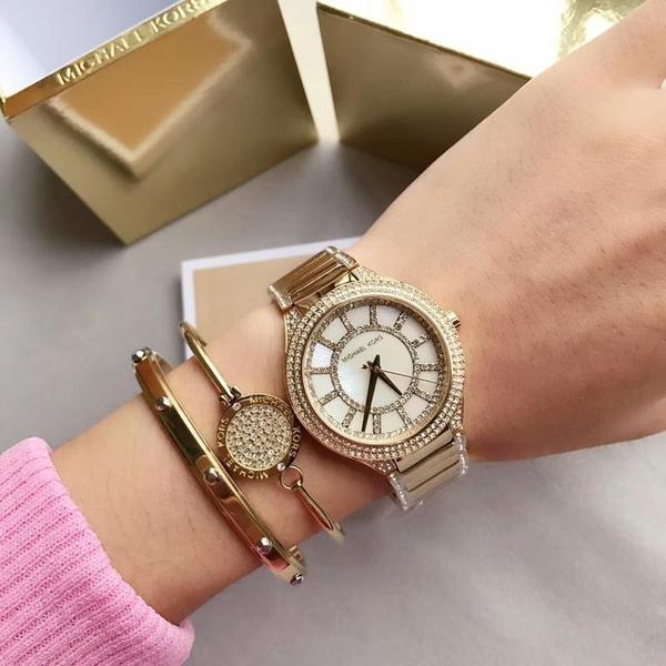 Michael Kors Kerry Mother of Pearl Dial Reloj de senora en tono dorado Watches of America